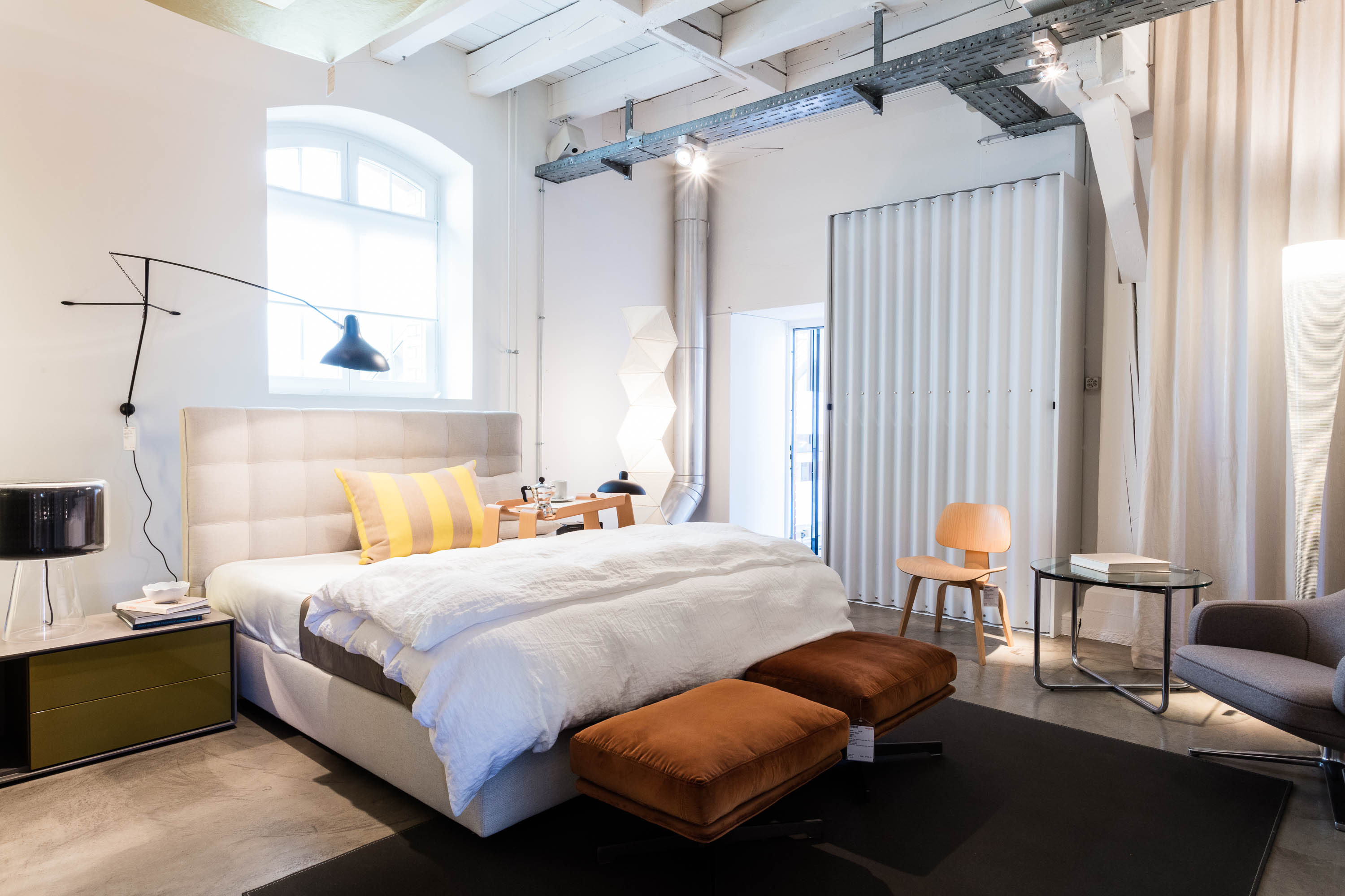 Showroom teo jakob Zürich, Ausstellung Betten