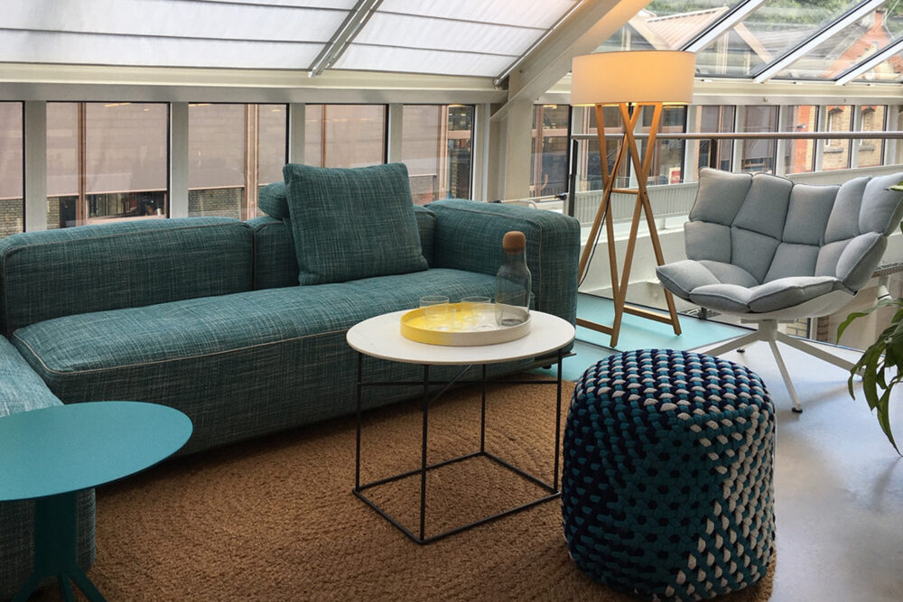 Showroom teo jakob Zürich, Ausstellung Sofa