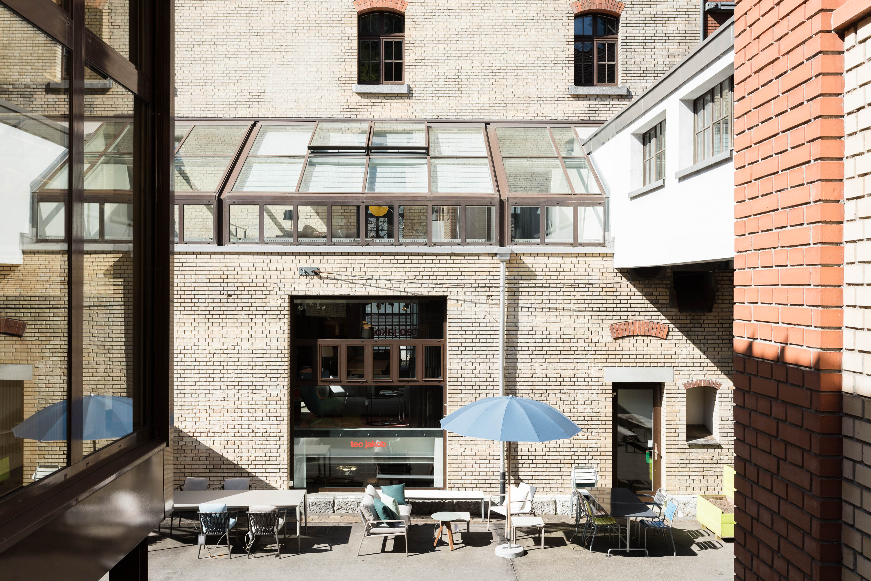 Aussenansicht teo jakob Filiale Zürich, Seefeldstrasse 231