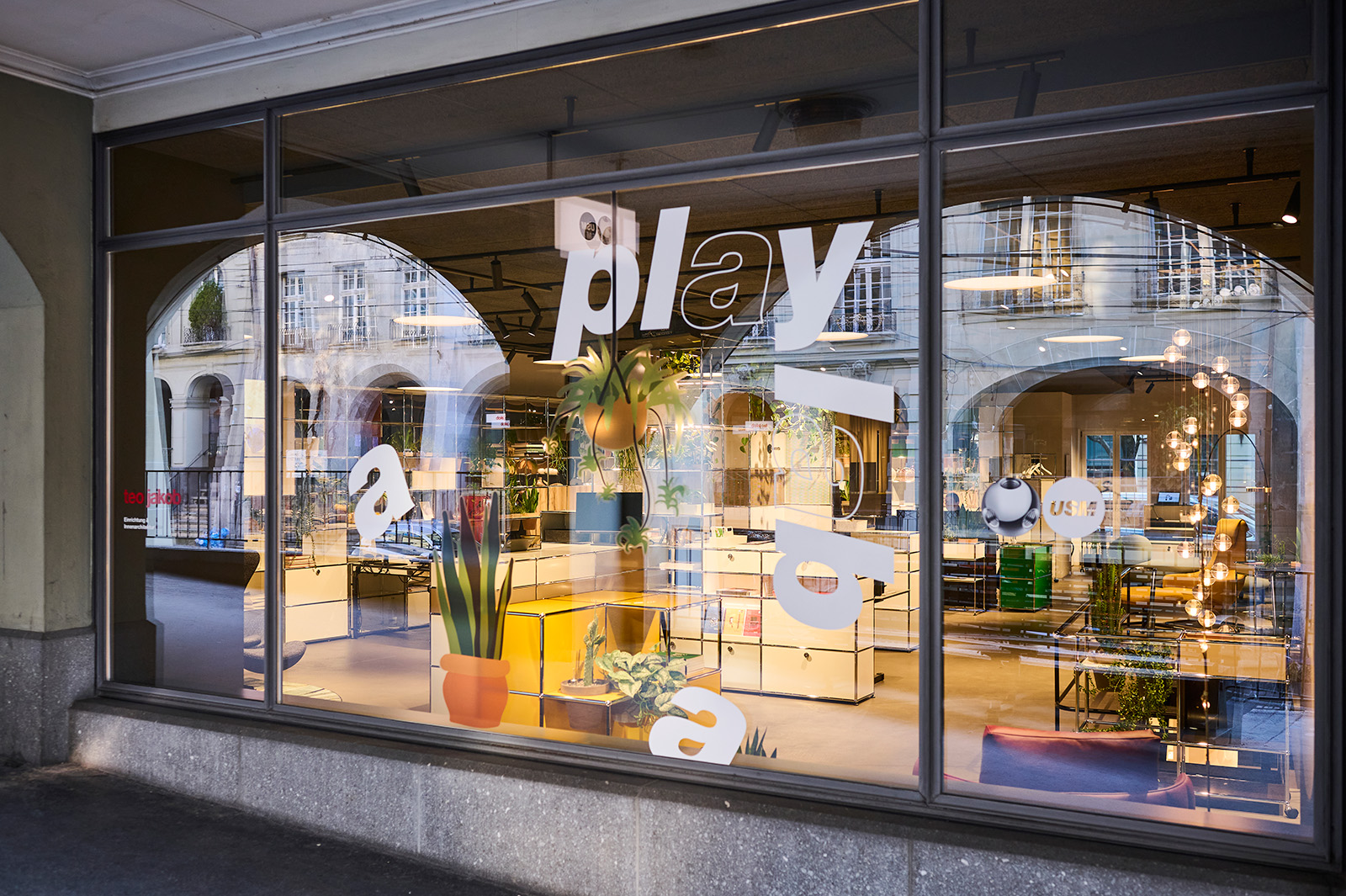 Showroom teo jakob Bern, Aussenansicht von USM PlayLab