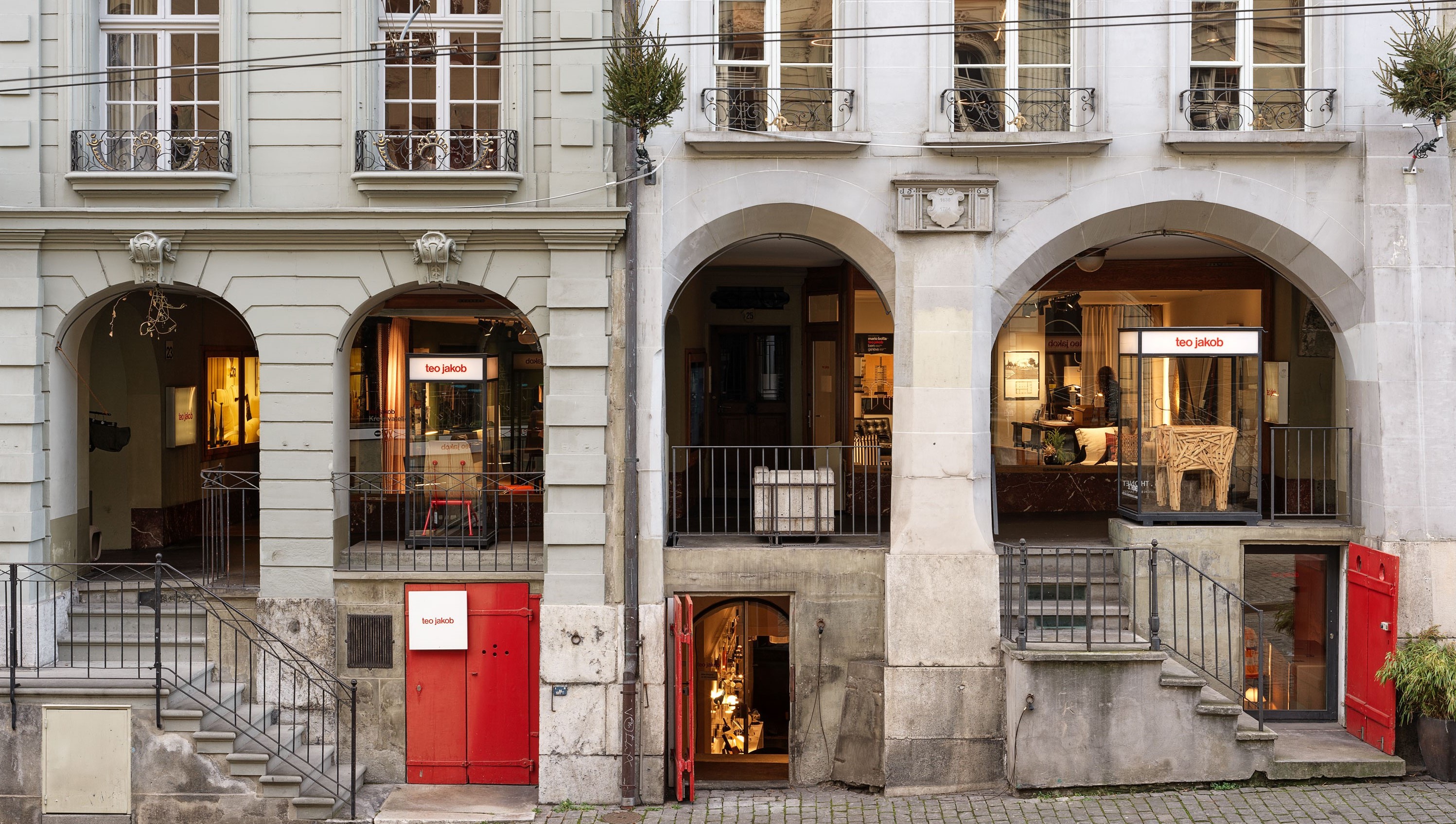 Aussenansicht teo jakob Filiale in Bern, Gerechtigkeitsgasse 23 und 25